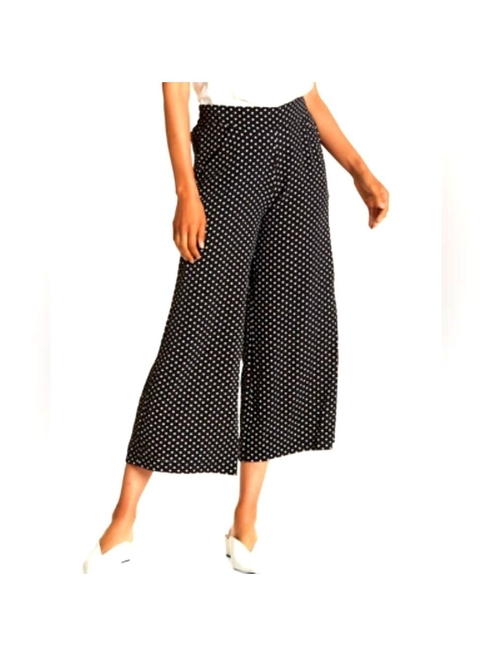 Max Studio wide leg pants, black and white polka dots.Medium.Two side pockets